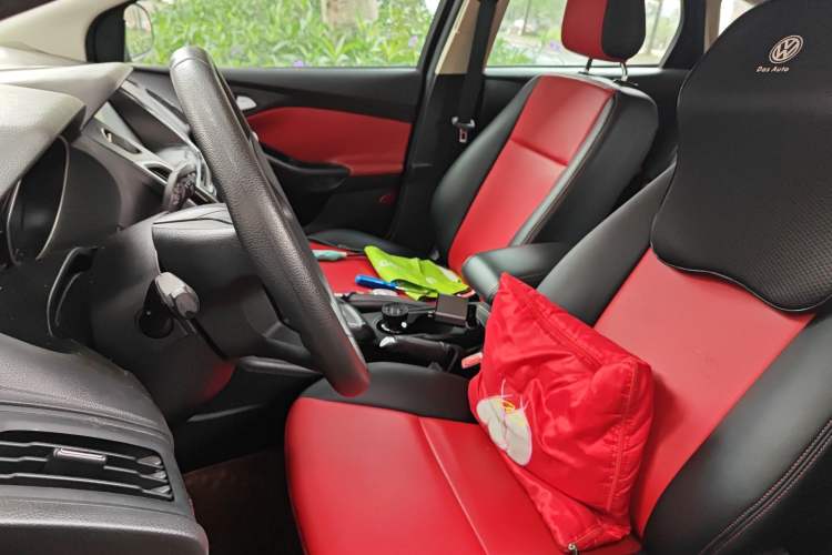 Used Ford Focus 2012 Hatchback 1.6L Automatic Comfort Model
