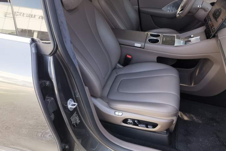 Used Hima Luxeed R7 2025 Range-Extended Version 251 km Max