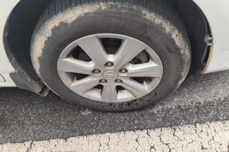 Used Toyota Corolla 2013 Special Edition 1.6L Automatic Cool GL Model Right Front Wheel Hub