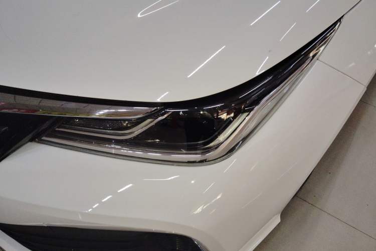 Used Toyota Allion 2021 2.0L Luxury Edition Left Front Headlight