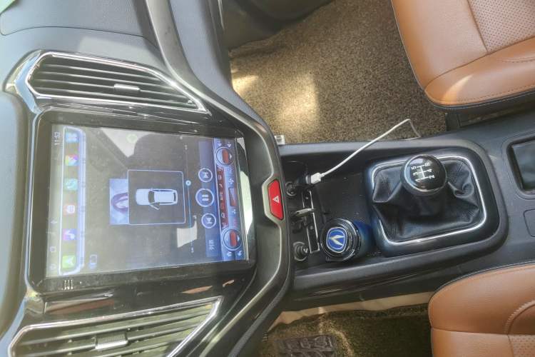 Used CHANGAN OSHAN CX70 2016 1.6L Manual Luxury Model
