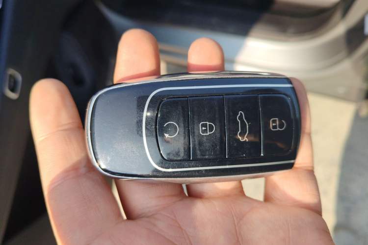 Used Chery Tiggo 9 C-DM 2025 1.5T 106KM Ultra-Comfort Edition 5 Seats Lithium-NMC