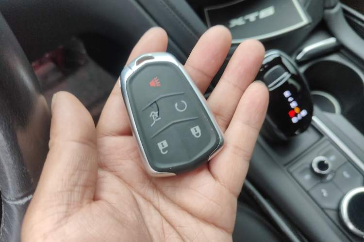 Used Cadillac XT6 2022 2.0T 7-Seater Four-Wheel Drive Luxury Version Vehicle Key