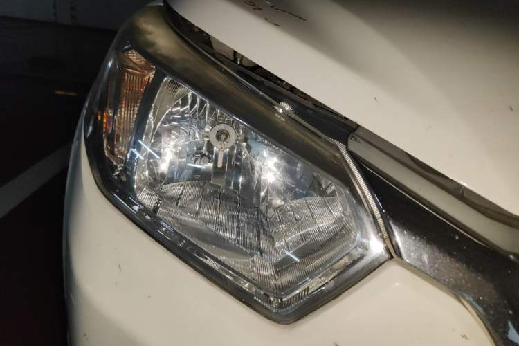 Used Venucia D50 2013 1.6L Automatic Fashion Edition
