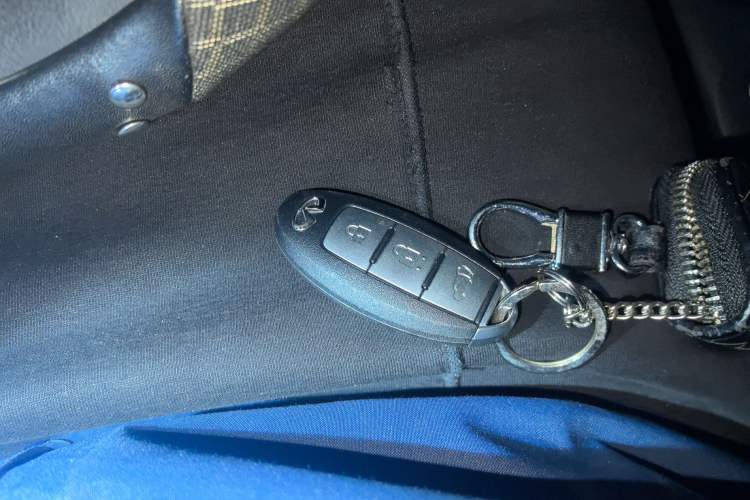 Used Infiniti QX50 2018 2.0T Two-Wheel Drive Fashion Edition Vehicle Key