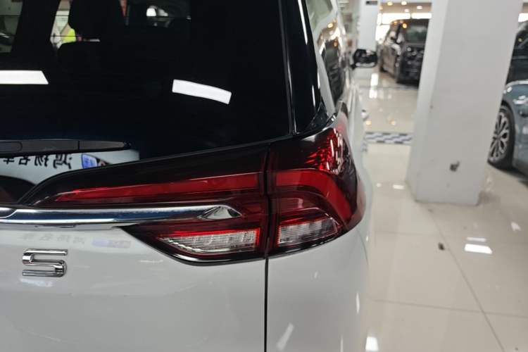 Used SAIC MAXUS G50 2019 1.5T Automatic Luxury Edition China VI Standard
