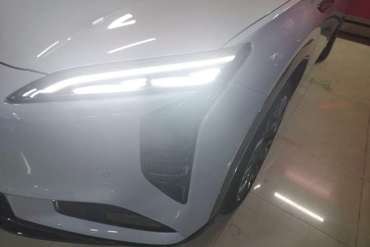 Used Hongqi Tiangong 08 2025 680 Ultra Four-Wheel-Drive Version Left Front Headlight