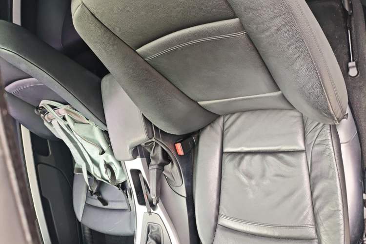 Used BMW 3 Series 2011 320i Coupe Left Front Seat