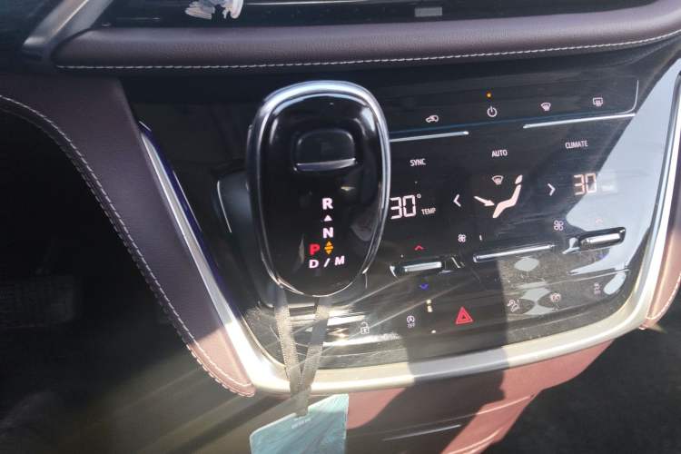 Used Buick GL8 2022 Avenir Aivia Six-Seat Deluxe Edition
