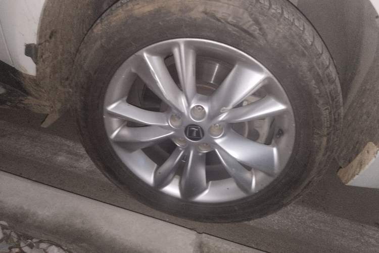 Used Luxgen Great 7 SUV 2011 2.2T Four-Wheel-Drive Flagship Edition
