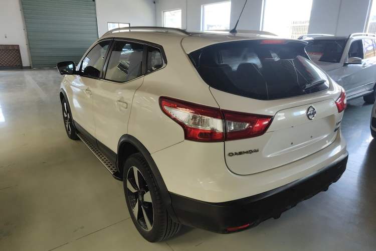Used Nissan Qashqai 2016 2.0L CVT Luxury Edition
