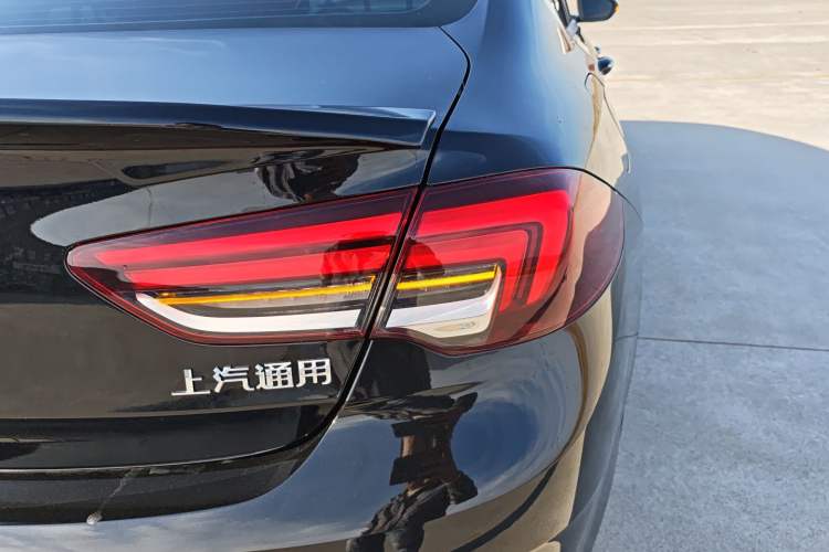 Used Buick Regal 2025 Model 28T Long-Range Enjoyment Edition Right Rear Taillight