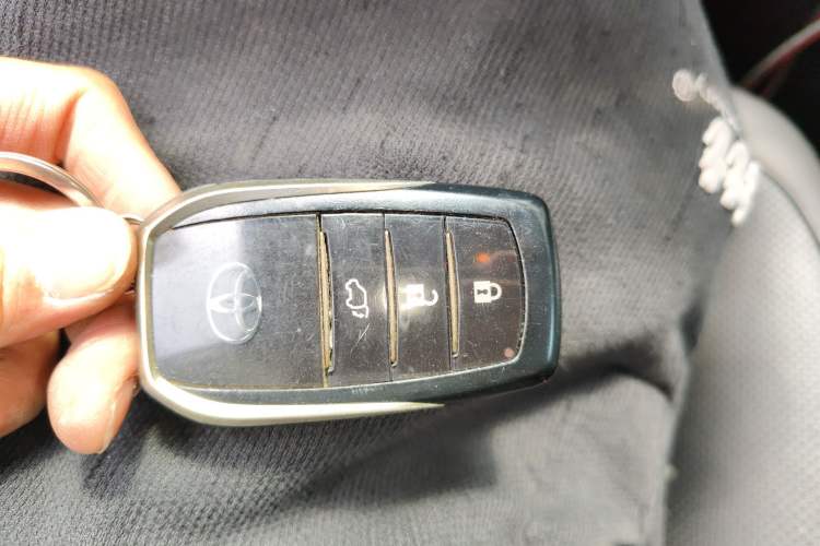 Used Toyota Highlander 2018 2.0T Four-Wheel Drive Ultimate Edition 7-Seater Emission Standard China V
