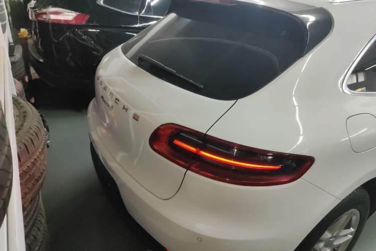 Used Porsche Macan 2017 Macan 2.0T