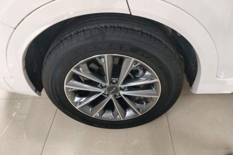 Used JETOUR X70 2020 1.5T DCT YueXing Edition 7-Seater Right Rear Wheel Hub