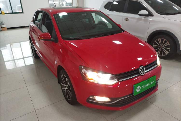 Used Volkswagen Polo 2016 1.6L Automatic Comfort Model