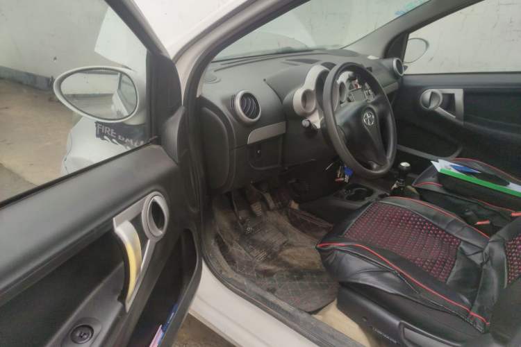 Used JAC Group Yueyue 2012 CROSS 1.0L Luxury Model