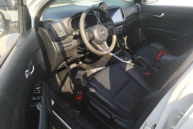 Used Kia KX3 2015 1.6L Automatic Two-Wheel Drive DLX
