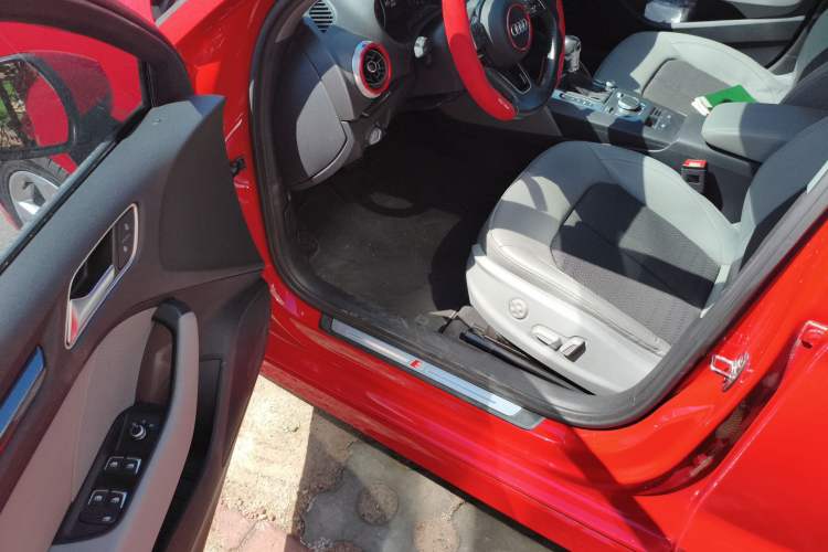 Used Audi A3 2018 30th Anniversary Edition Limousine 35 TFSI Fashion Model Driver Seat