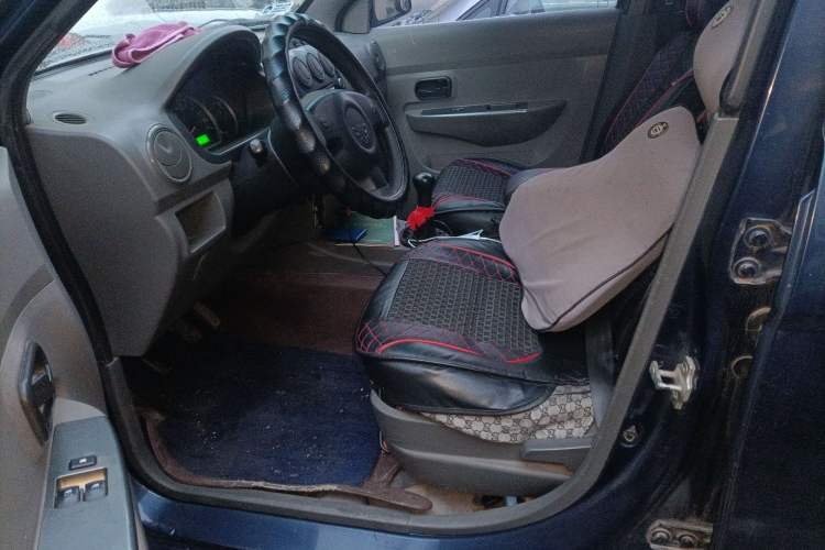 Used Wuling Hongguang 2014 1.5L Base Version
