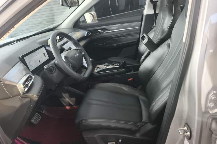 Used Dongfeng Aeolus Mage 2023 1.5T Luxury Edition
