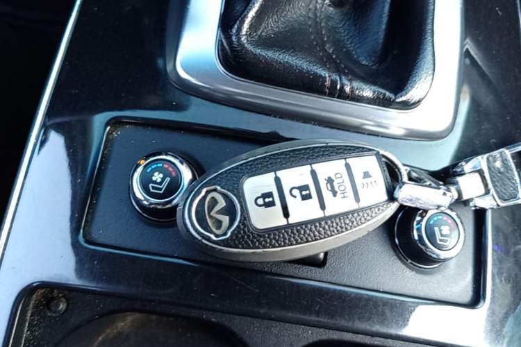Used Infiniti FX 2011 FX35 Supreme Edition
