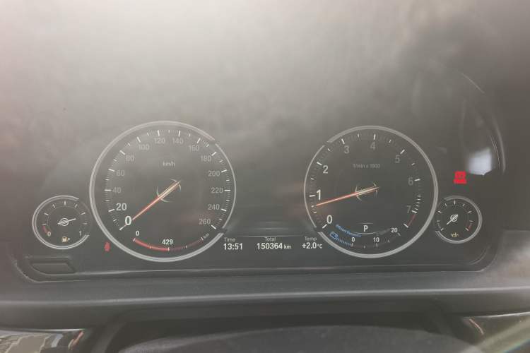 Used BMW 5 Series 2013 525Li Luxury Model
