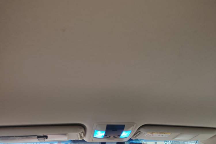 Used Toyota Prado 2015 2.7L TXL Middle East Version
