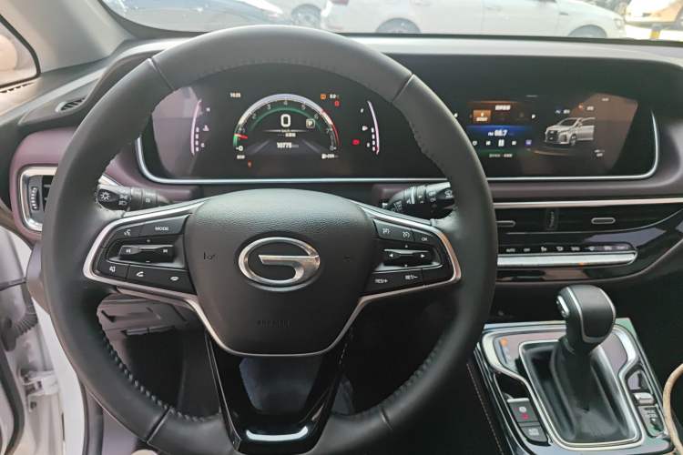 Used GAC Trumpchi M6 2023 PRO 270T DCT Luxury Edition Steering Wheel