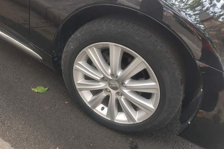 Used Toyota Crown 2012 2.5L Royal Leather Edition
