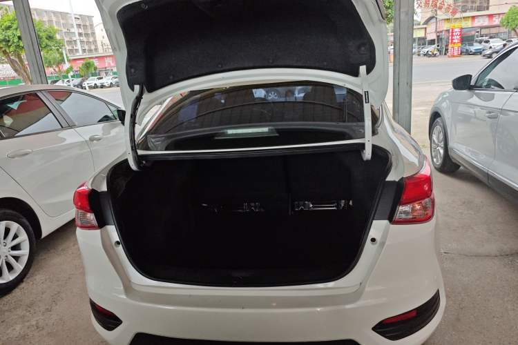 Used Nissan Lannia 2016 1.6L CVT Smart Cool Edition