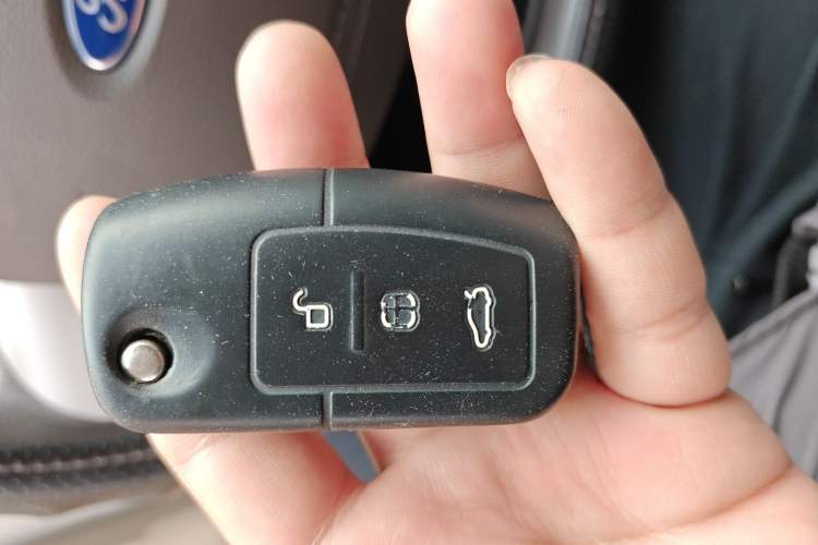 Used Ford Focus 2013 Sedan Classic 1.8L Manual Base Model Vehicle Key