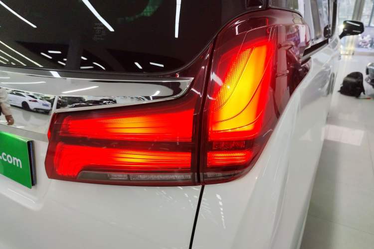 Used Toyota Alphard 2020 Dual-Engine 2.5L Prestige Edition
