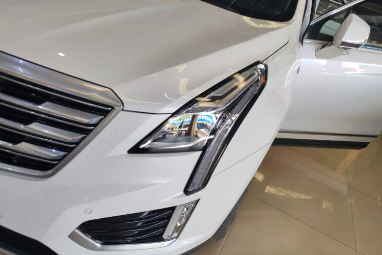 Used Cadillac XT5 2016 28T Four-Wheel Drive Luxury Model
