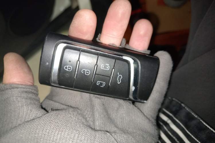 Used GAC Trumpchi M8 2021 Master Series 390T Prestige Edition Vehicle Key