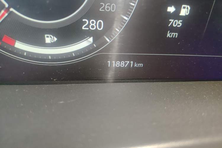 Used Jaguar F-PACE 2020 2.0T Rally Edition Odometer Close Up