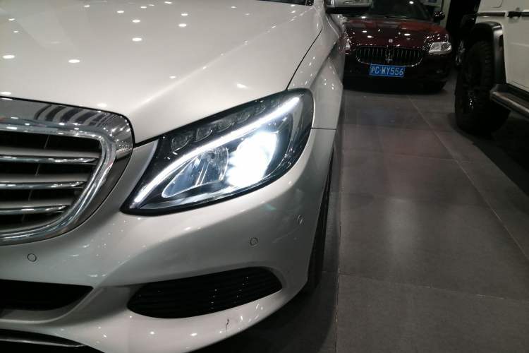 Used Mercedes-Benz C-Class 2015 C 200 L