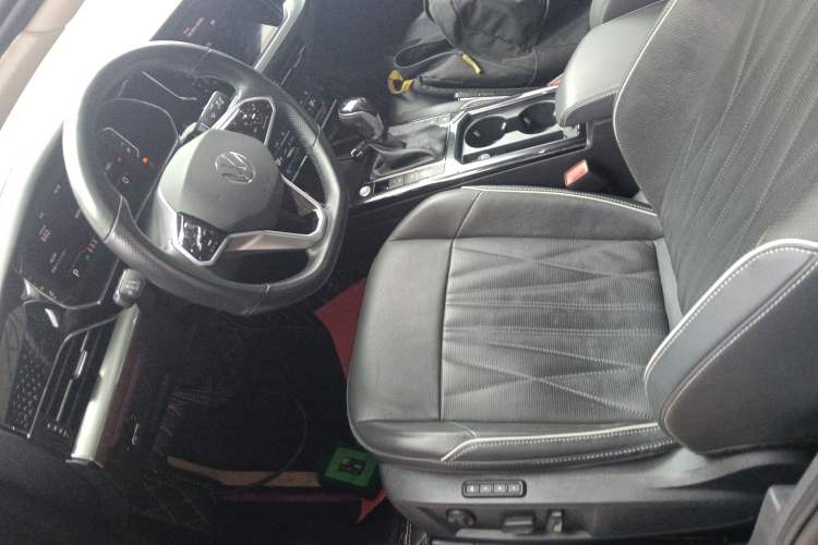 Used Volkswagen Passat 2023 330TSI Luxury Edition
