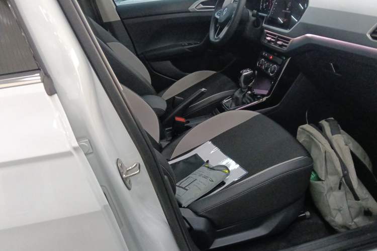 Used Volkswagen Tacqua 2023 200TSI DSG Joy-Connect Edition
