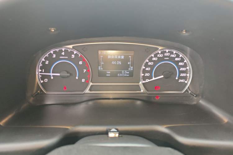 Used JMC Transit 2021 2.8T Space King Standard Version Short Wheelbase Mid-Height Roof 6-Seater Diesel Euro VI JX493
