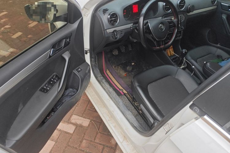 Used Volkswagen Jetta 2017 1.5L Manual Comfort Model Driver Seat