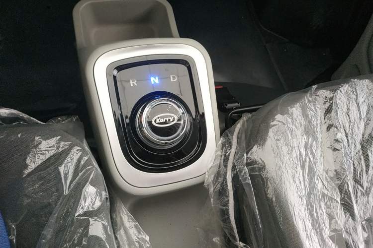 Used Karry Youyou EV 2021 Van Model SQR5037