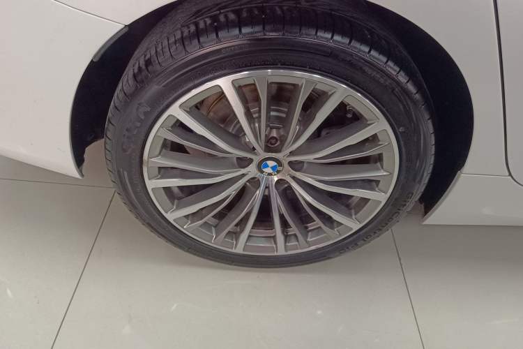 Used BMW 3 Series 2020 325Li First Edition Right Rear Wheel Hub