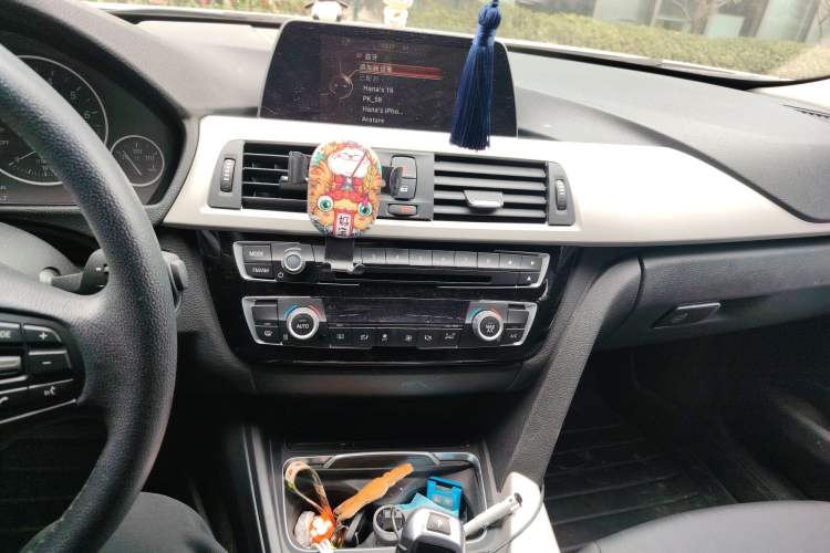 Used BMW 3 Series 2016 320i Fashion Model
