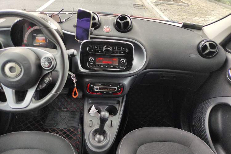 Used smart forfour 2016 1.0L 52 kW Passion Edition