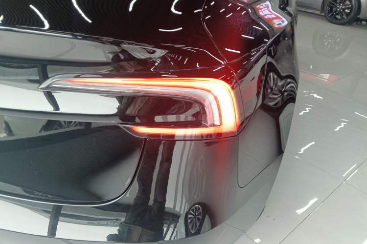 Used Tesla Model 3 2023 Rear-Wheel-Drive Version