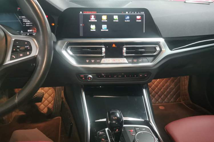 Used BMW 3 Series 2021 Second Facelift 320Li M Sport Package Audio And AC Panel