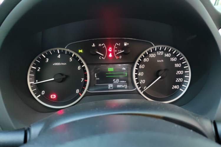 Used Nissan Sylphy 2018 1.6XV CVT Deluxe Edition Instrument Cluster