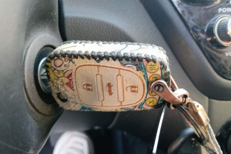 Used Kia K2 2015 Sedan 1.4L MT GLS
