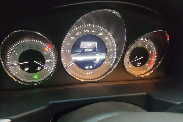 Used Mercedes-Benz GLK-Class 2013 GLK 300 4MATIC Fashion Model